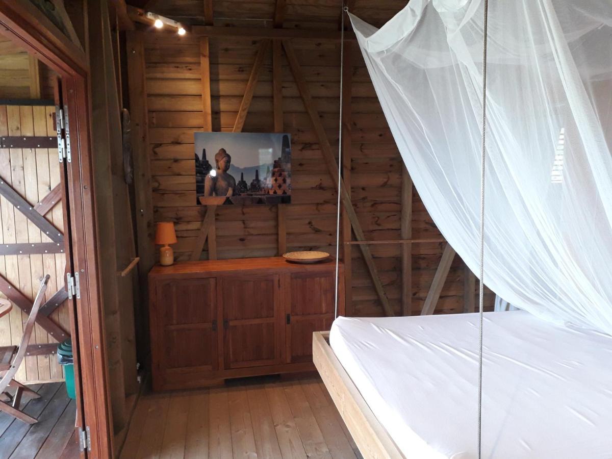 Ti Kaz Anoli Cottage En Bois Avec Vue Sur La Baie Terre-de-Bas Exterior photo